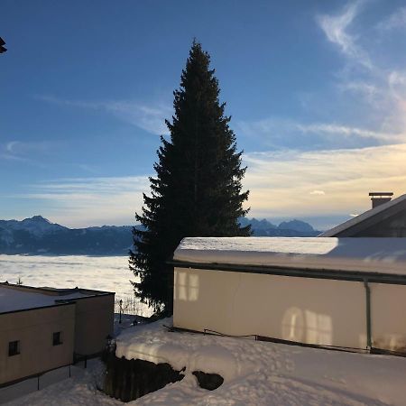 Kanzelhohe Familienapartment Sonne Und Schnee מראה חיצוני תמונה